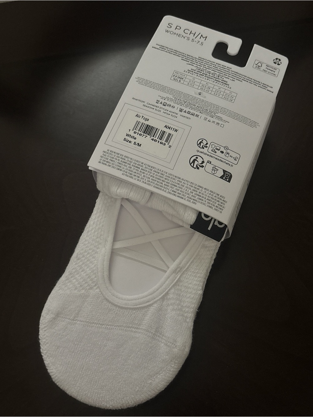 ALO Yoga Women's Strappy Siren Grip No-Show Socks - White - Picture 2 of 2